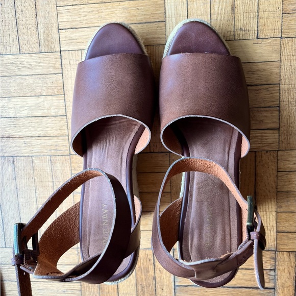 Old Navy Brown Wedge Espadrilles Size 9 Fits 8/8.5 - Picture 2 of 5
